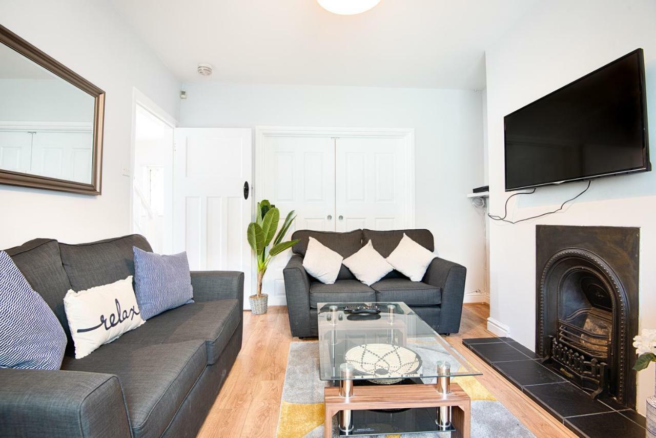 Off Road Parking, Garden, Tv In Every Room Swansea Exterior foto