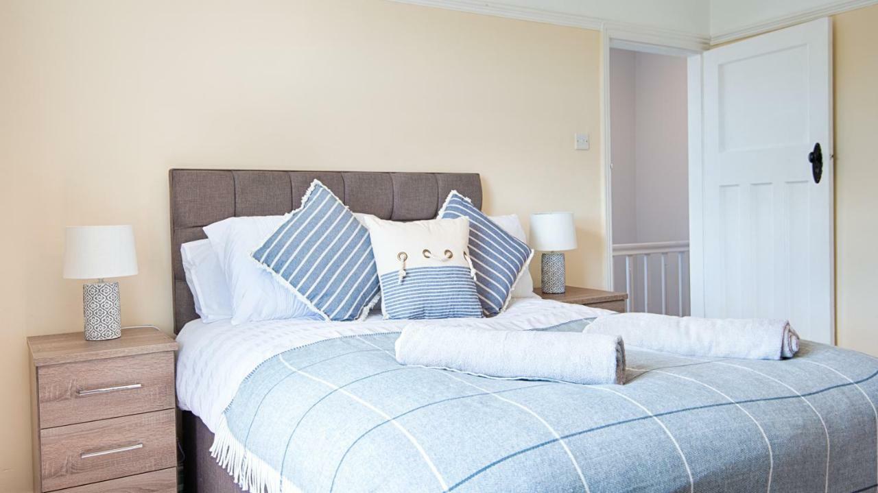 Off Road Parking, Garden, Tv In Every Room Swansea Exterior foto